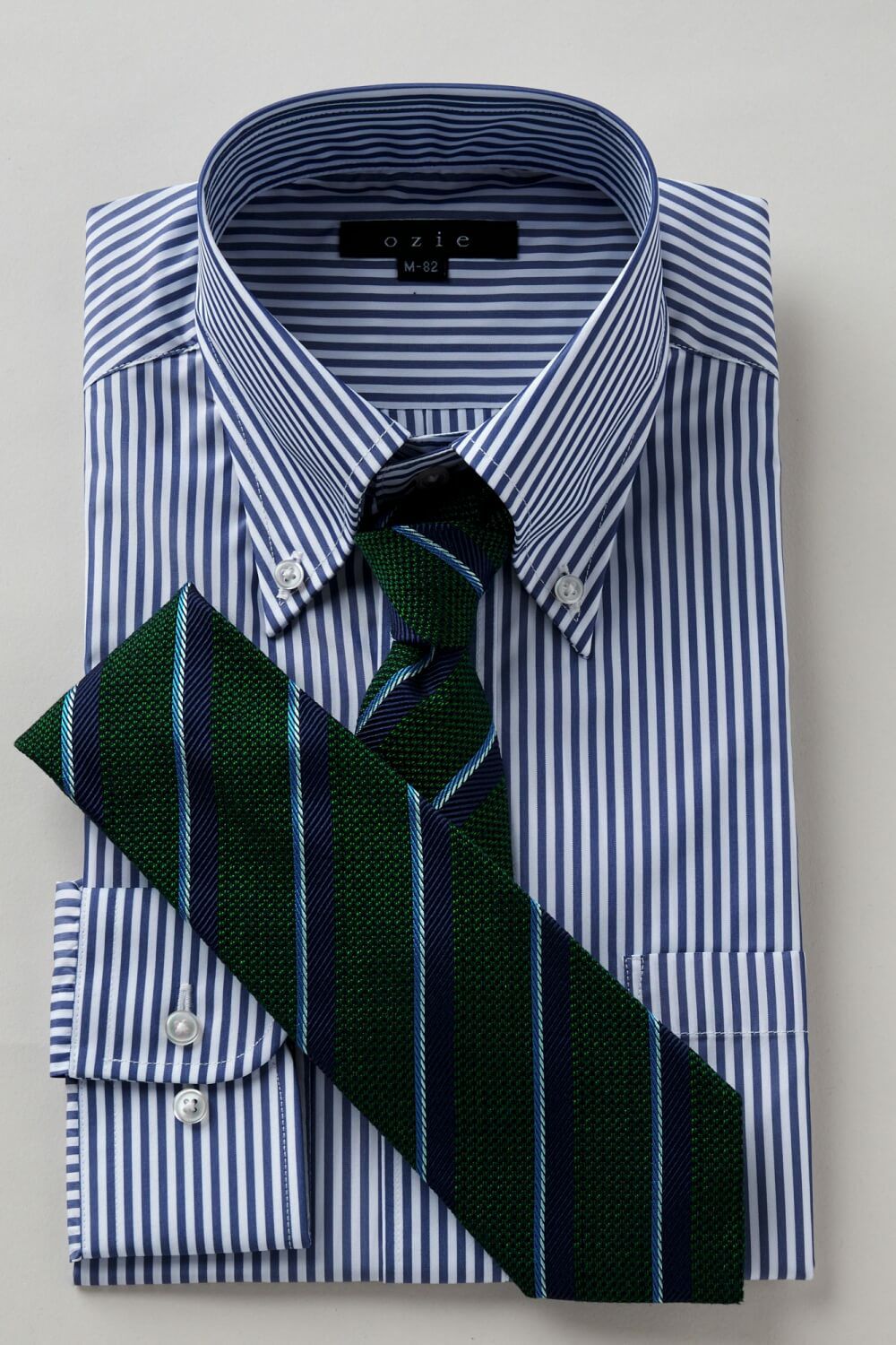 ワイシャツ 8009SD-R07B-NAVY-コーディネートイメージ