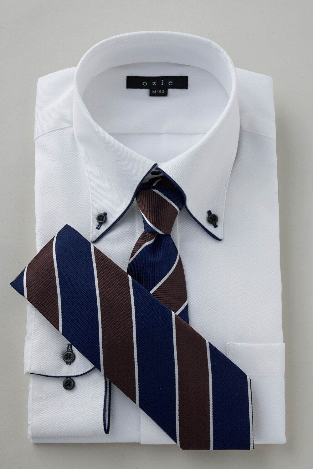 ワイシャツ 8065EP-C04B-NAVY-コーディネートイメージ
