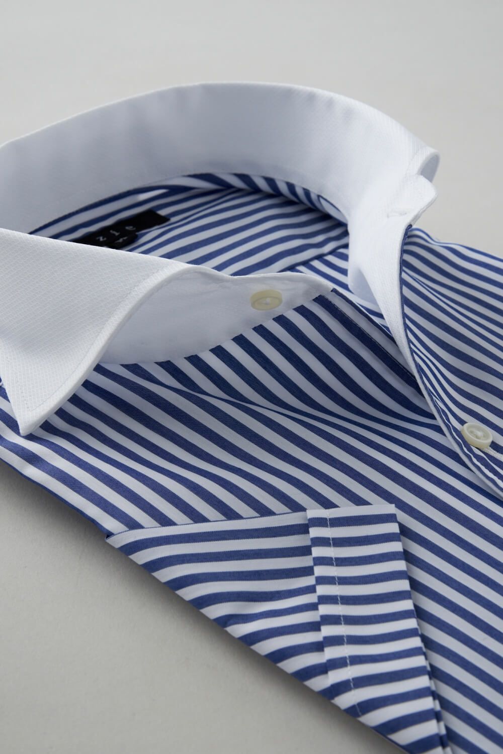 ワイシャツ・カッターシャツ・半袖 8045SSCL-C04A-NAVY-衿2